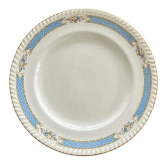 Vintage HTF Johnson Bros. Belvedere plate, Stamped Old English 10 Inch - Picture 1 of 5